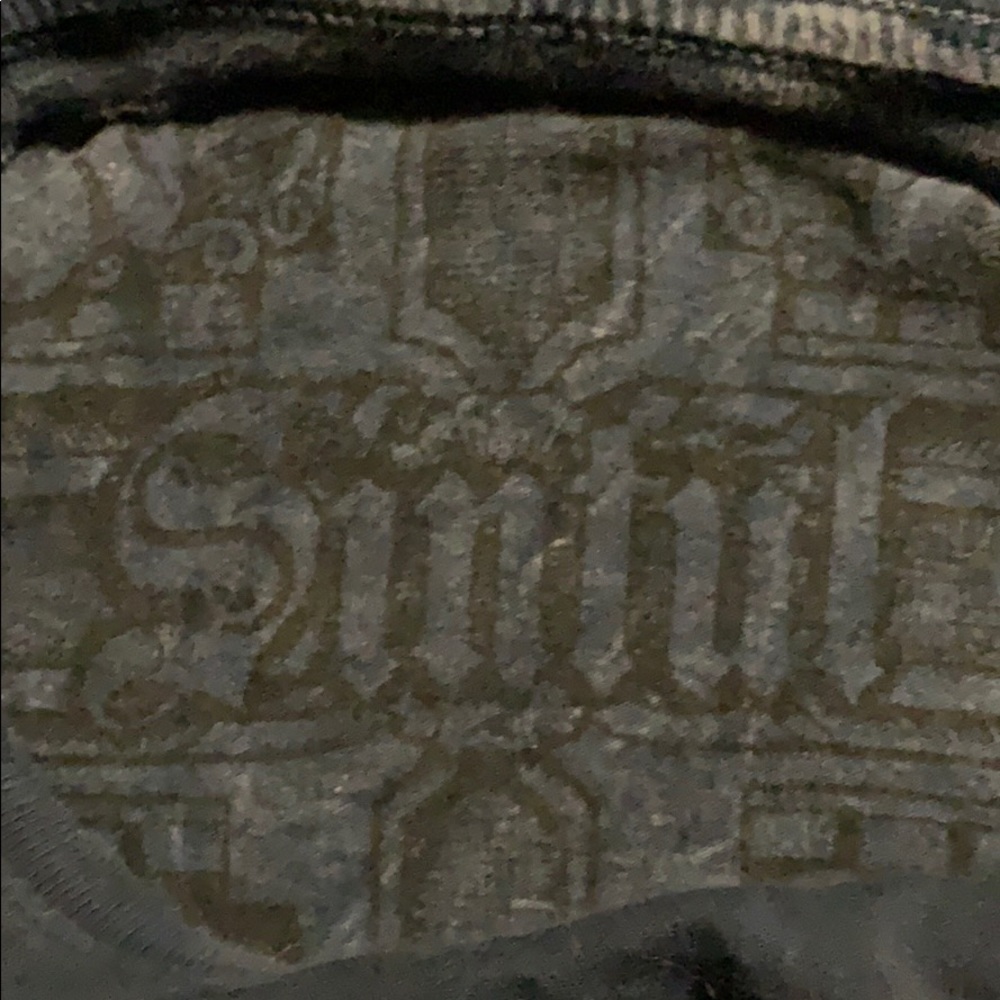 Sinful Tee - Picture 4 of 4